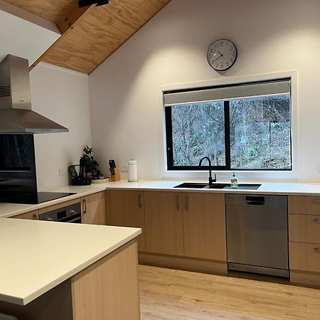 Queenstown Central - Walk To Town - Free Parking - Wifi And Smart Tv - Gym Luaran gambar