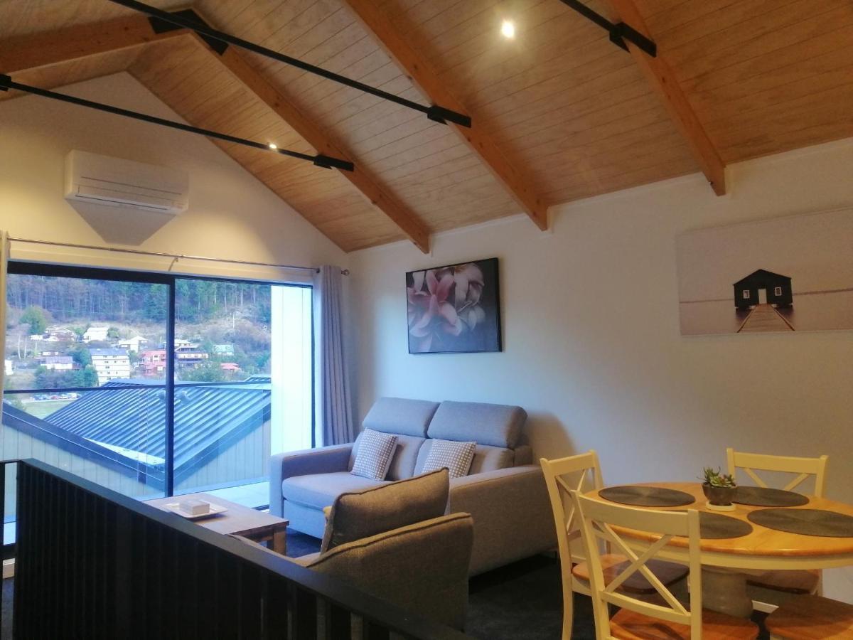 Queenstown Central - Walk To Town - Free Parking - Wifi And Smart Tv - Gym Luaran gambar