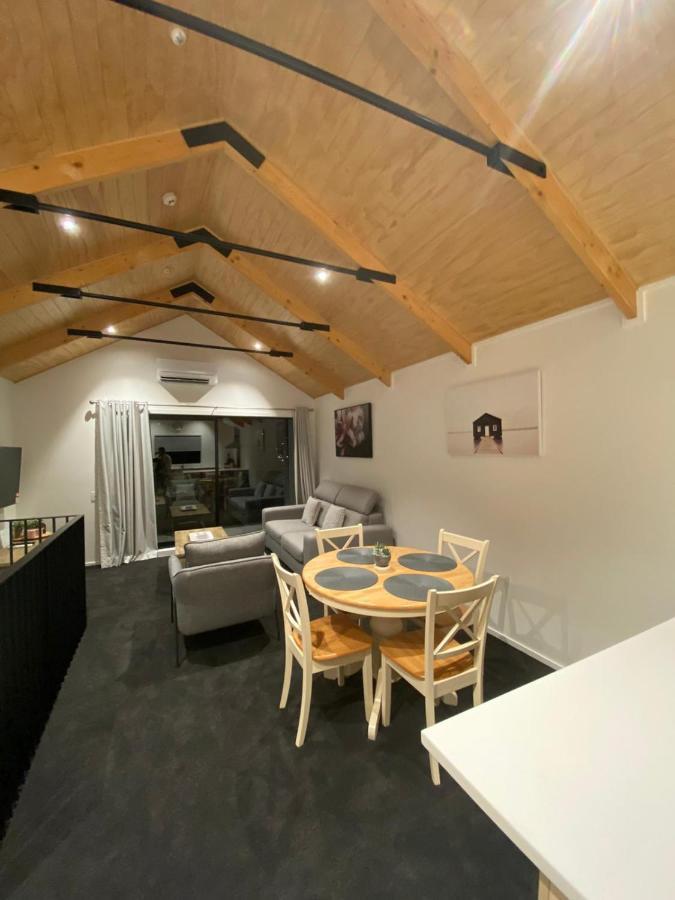 Queenstown Central - Walk To Town - Free Parking - Wifi And Smart Tv - Gym Luaran gambar